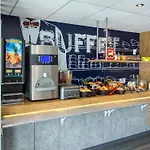 Hotel Ibis Budget St Raphaël Centre Tassigny 2*