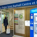 Ibis Budget St Raphael Centre Plages Gare Tgv מלון Fréjus