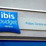 Ibis Budget St Raphael Centre Plages Gare Tgv מלון Fréjus