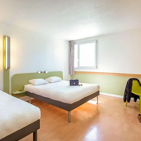 Ibis Budget St Raphael Centre Plages Gare Tgv 2* Frejus
