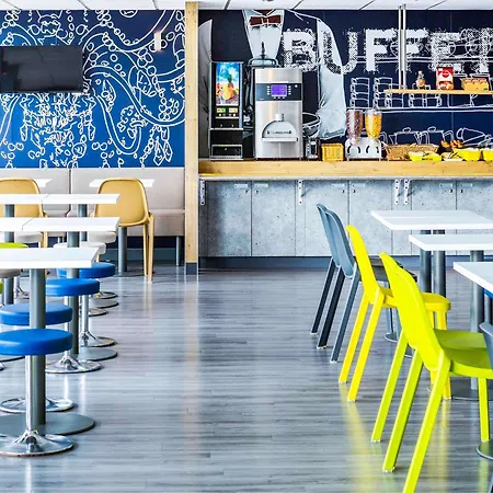 Ibis Budget St Raphael Centre Et Отель