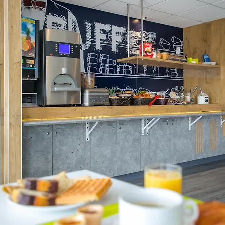 Отель Ibis Budget St Raphael Centre Et 2*