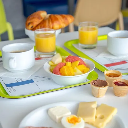 Ibis Budget St Raphael Centre Et Отель