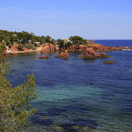 Ibis Budget St Raphael Centre Plages Gare Tgv Hotel 2*