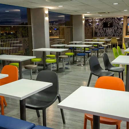 Hotel Ibis Budget St Raphael Centre Plages Gare Tgv