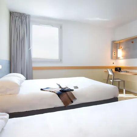 Hotel Ibis Budget St Raphael Centre Plages Gare Tgv