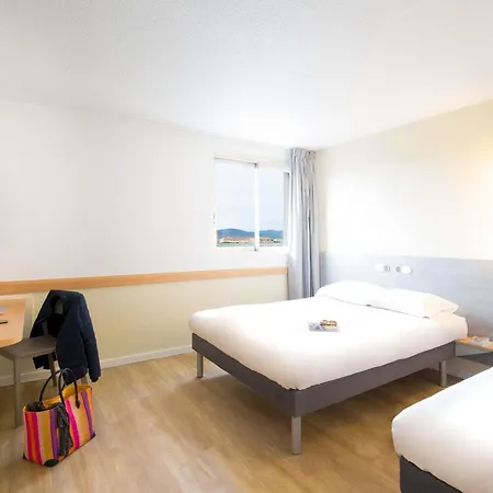 Ibis Budget St Raphael Centre Plages Gare Tgv 2*