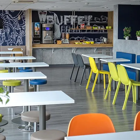 Ibis Budget St Raphael Centre Et Отель 2*