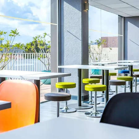 Ibis Budget St Raphael Centre Plages Gare Tgv 2* Frejus