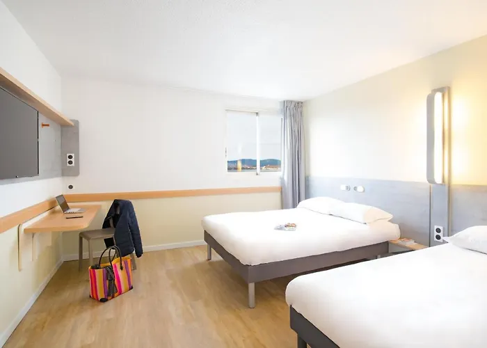 Ibis Budget St Raphael Centre 2*