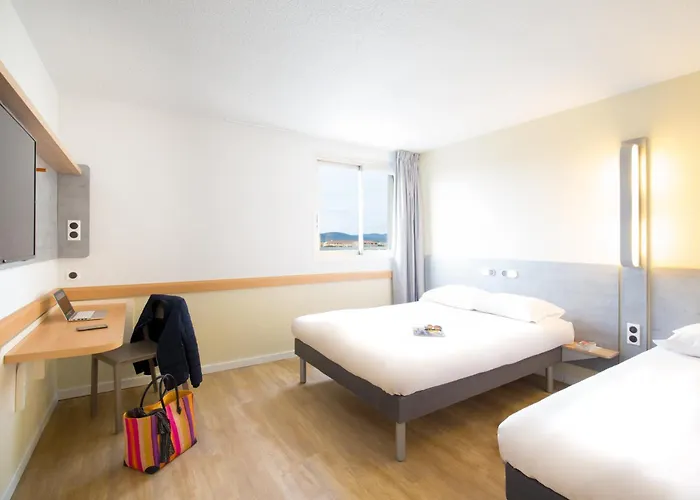 Ibis Budget St Raphael Centre Hotel