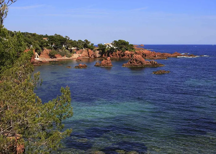 Ibis Budget St Raphael Centre Hotel 2*