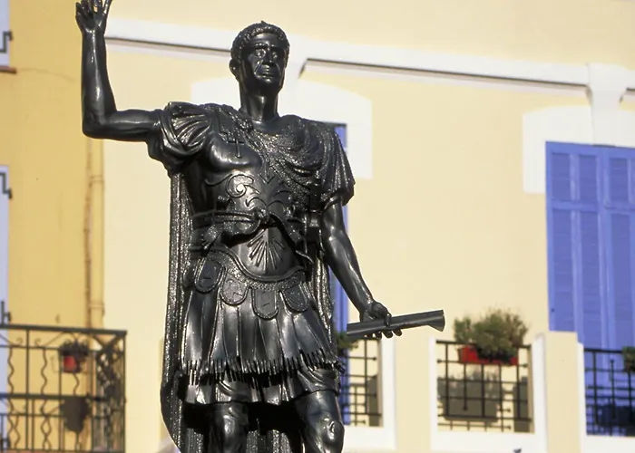 Ibis Budget St Raphael Centre Hotel