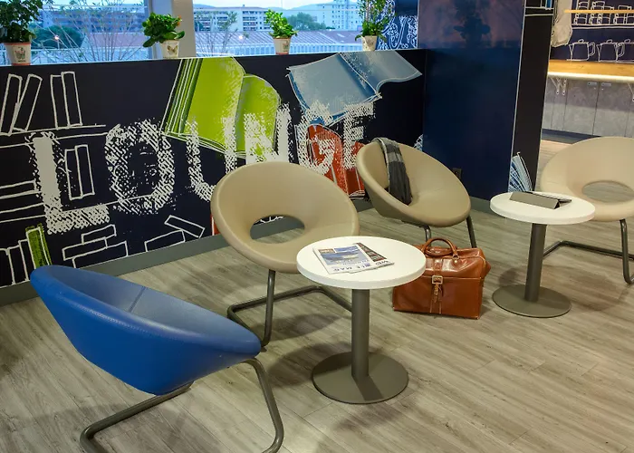 Ibis Budget St Raphael Centre 2*