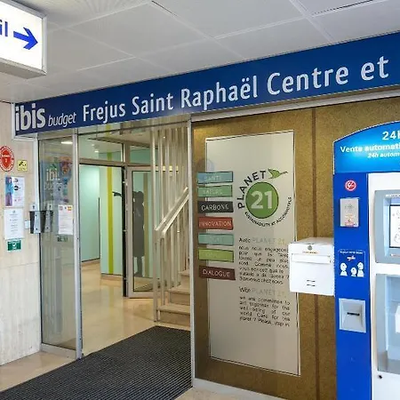 Hotel Ibis Budget St Raphael Centre Et Fréjus