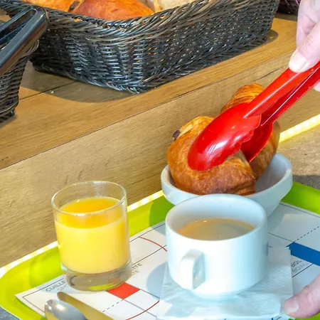 Ibis Budget St Raphael Centre 2*