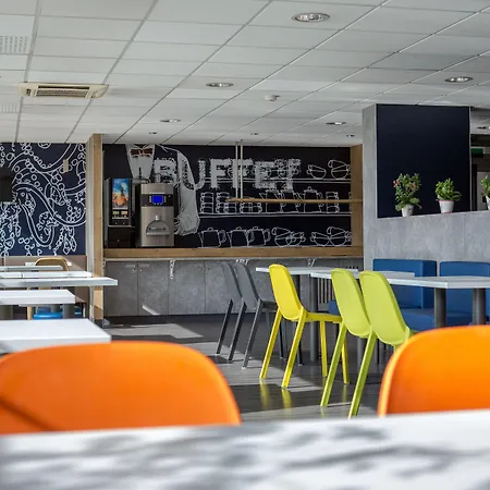 Ibis Budget St Raphael Centre Hotel