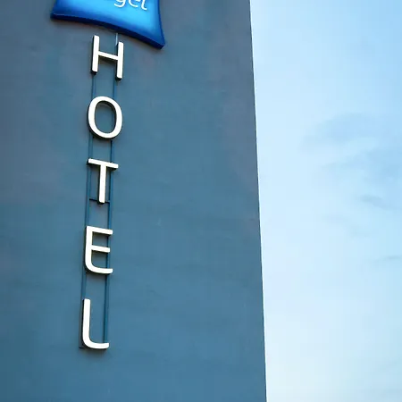 Ibis Budget St Raphael Centre Plages Gare Tgv 2* Fréjus