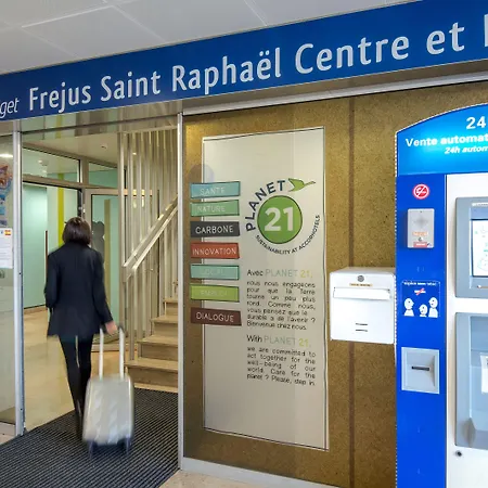 Ibis Budget St Raphael Centre 호텔 Fréjus