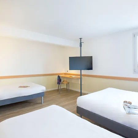 호텔 Ibis Budget St Raphael Centre Plages Gare Tgv