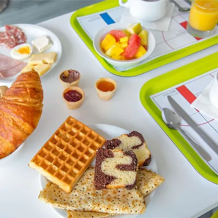 Hotel Ibis Budget St Raphaël Centre Tassigny 2*