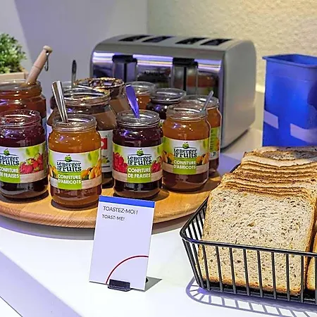 Hotel Ibis Budget St Raphaël Centre Tassigny 2*
