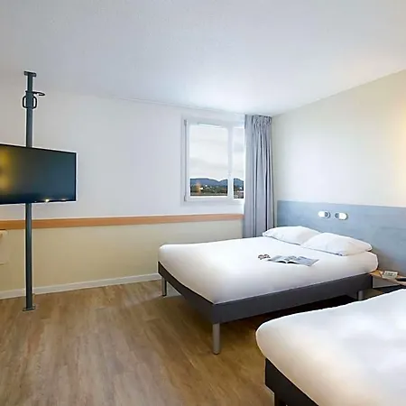 Ibis Budget St Raphael Centre Plages Gare Tgv 2*