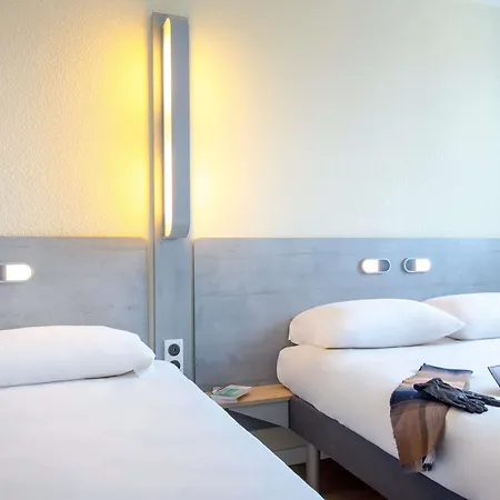 Ibis Budget St Raphael Centre Plages Gare Tgv 2* Fréjus
