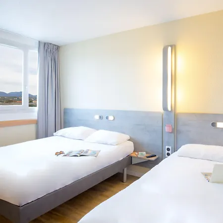 Ibis Budget St Raphael Centre Plages Gare Tgv Frejus