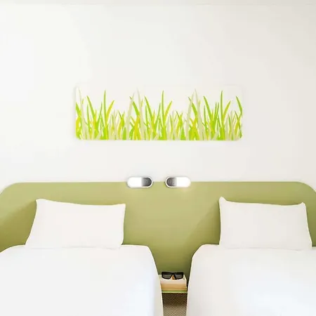 Hotel Ibis Budget St Raphaël Centre Tassigny 2*