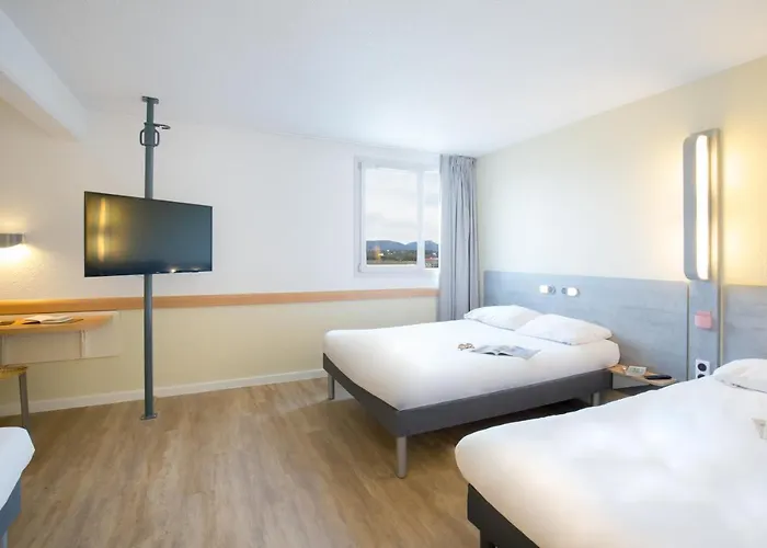 Ibis Budget St Raphael Centre Hotel