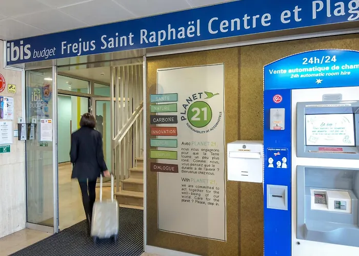 Ibis Budget St Raphael Centre 2*