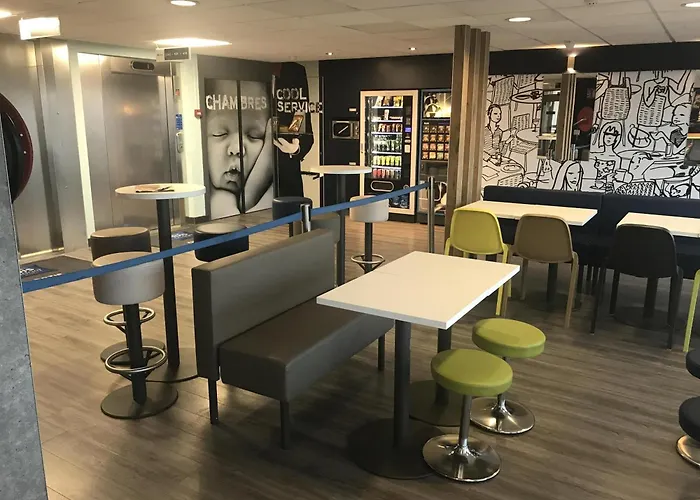 Hotel Ibis Budget St Raphael Centre 2*