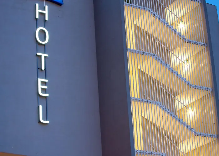 Ibis Budget St Raphael Centre